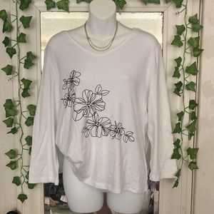 Assoluto white flower top